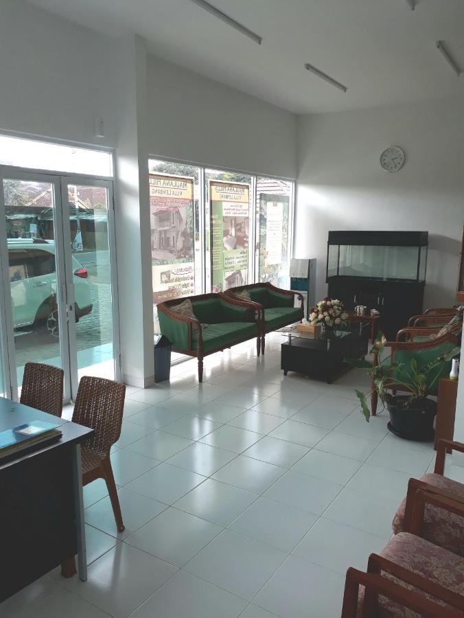 Maulana Hills Syariah Hotel Lembang Bagian luar foto